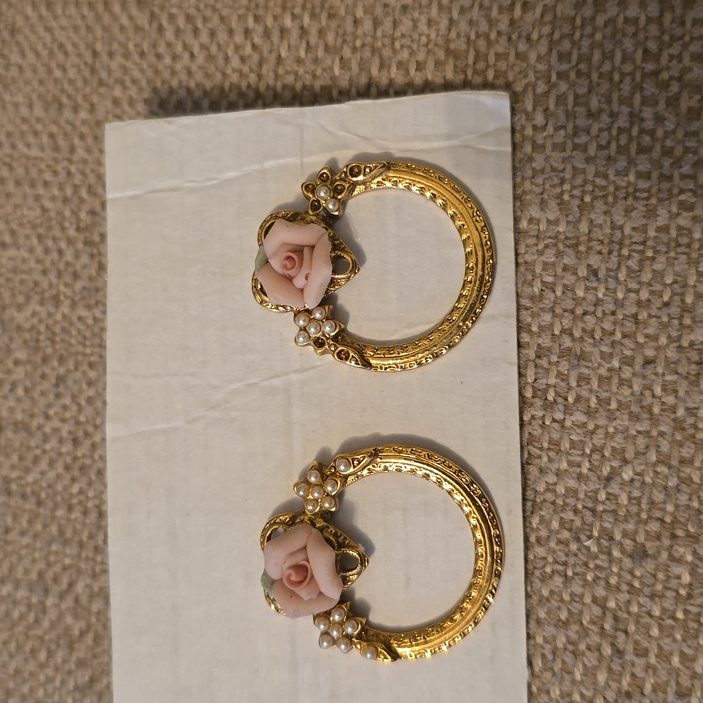 Vintage 80s Elegant Gold and Pink Floral Earrings Pierced By 1928